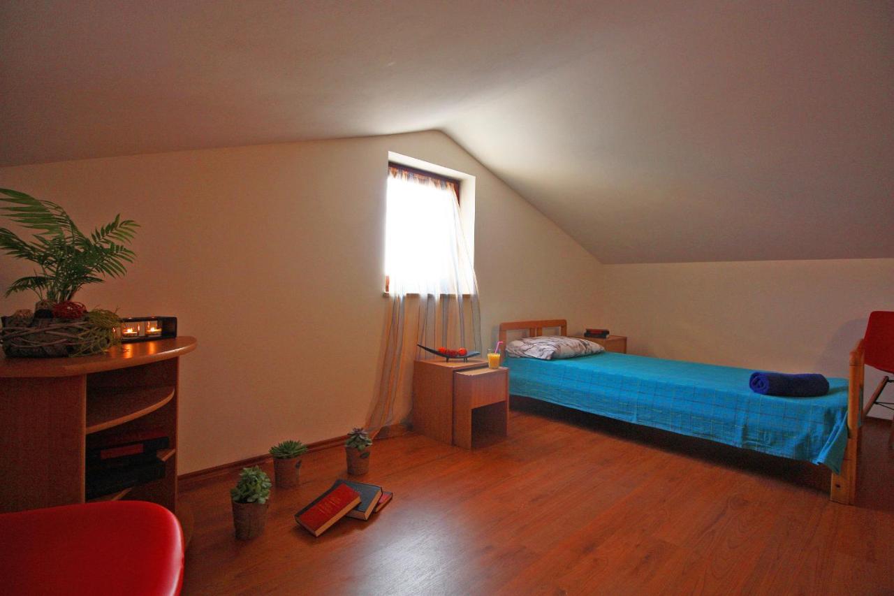 Brijunisol - 3 Apartments Top Position Near The Beautiful Beach Fazana Exterior photo